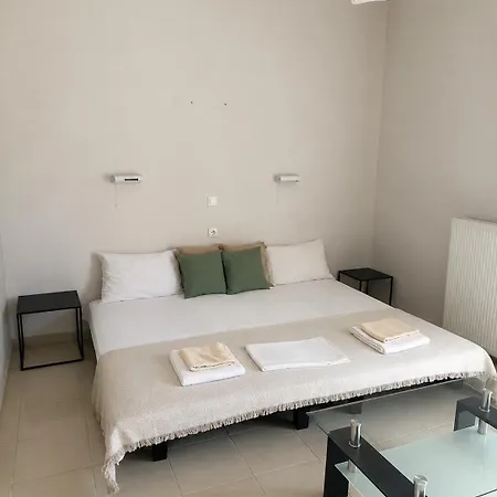 Calypso House * Marathias