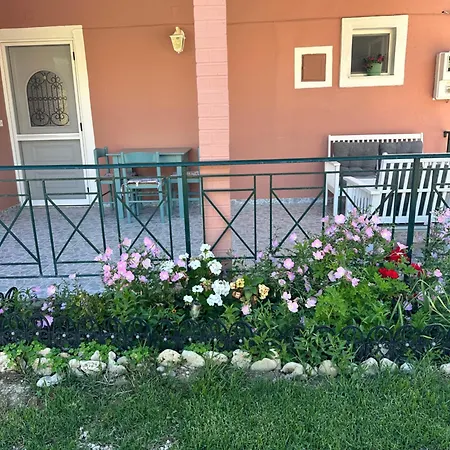 Calypso House * Marathias
